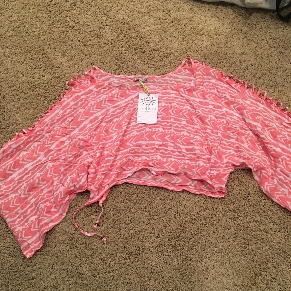 Tiare Hawai'i crop top